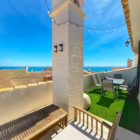 Duplex Penthouse With Seaview.
